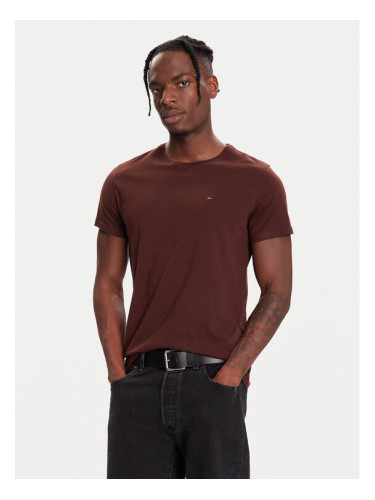 Tommy Jeans Тишърт DM0DM04411 Кафяв Regular Fit
