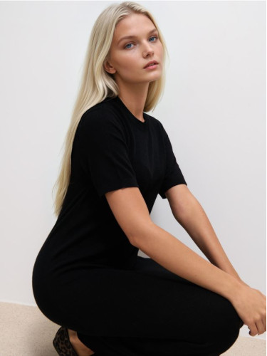 Mohito - Трикотажна миди рокля - черен