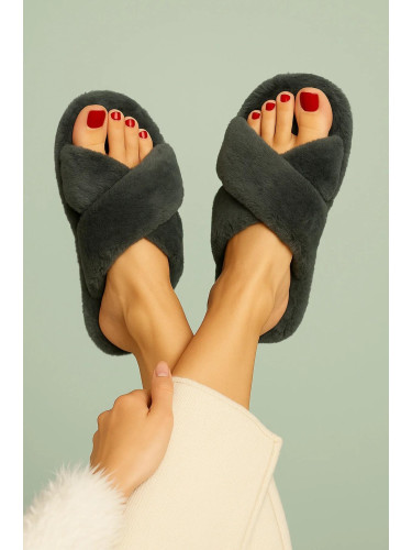 44299 Dewberry Women Furry Fluffy Home Slippers-SMOKED