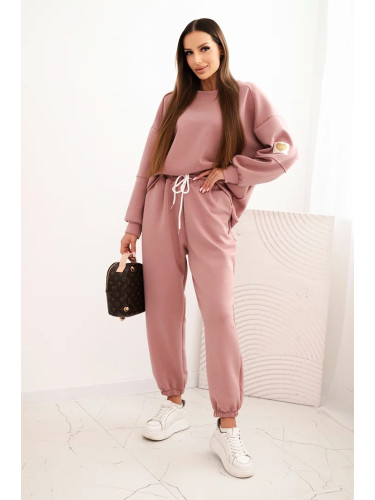 Kesi Włoski Ladies' butter set with a loose sweatshirt and pants with the inscription LOVE khaki