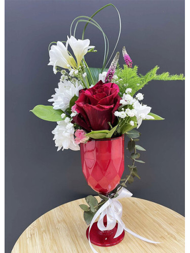 Букет Стил в чаша