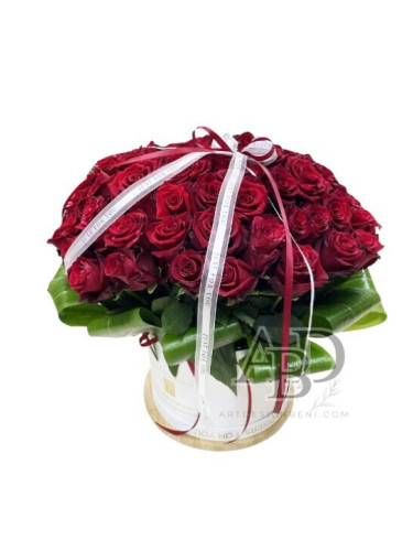 Букет 101 рози в луксозна кутия