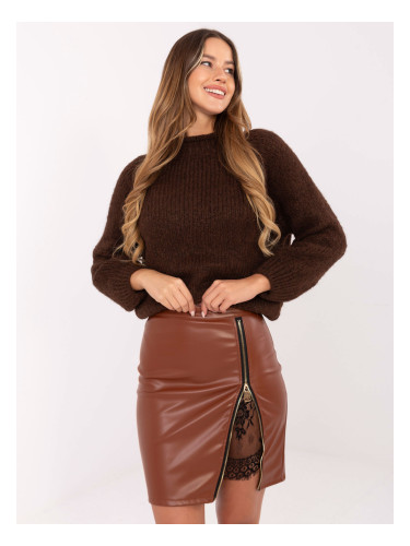 Кожена пола-калъф с дантела