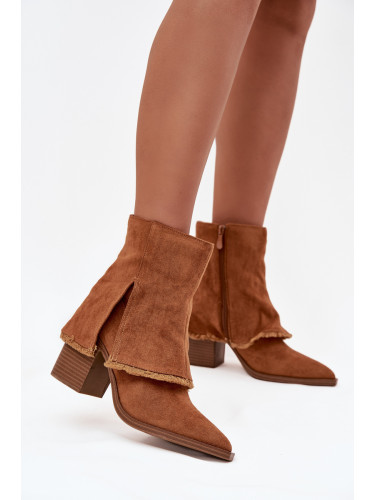 Boto Дамски боти на ток с обърната каишка Camel Idalia