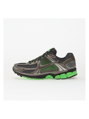 Сникърси Nike Zoom Vomero 5 Se Mtlc Pewter/ Mtlc Pewter-Flat Pewter-Black-Green Strike EUR 41