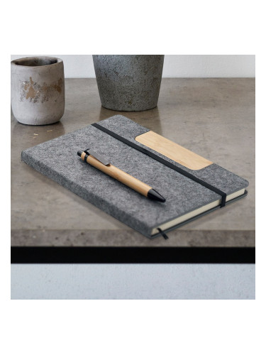 Тефтер с твърди корици и бамбукова химикалка