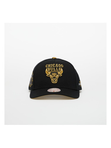 Шапка Mitchell & Ness NBA Core Vi Pro Snapback Bulls Black/ Gold Universal