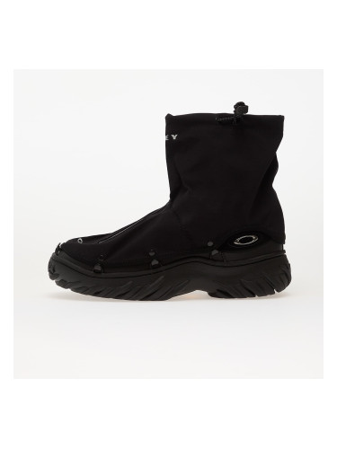 Сникърси Oakley Meridian Low Ext Blackout EUR 44