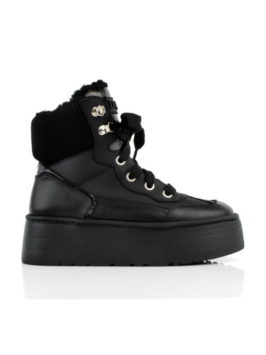 Дамски кожени боти с вълна в черно w623