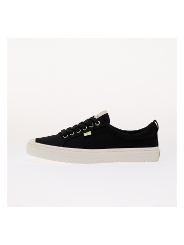 Сникърси Cariuma W Oca Low Black EUR 38