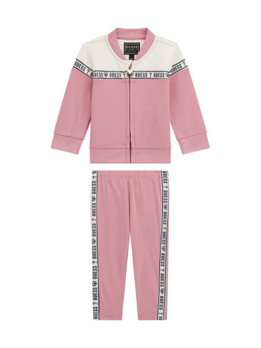 Бебешко спортен комплект с клин в розов цвят Guess
