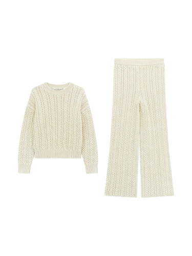 Детски плетен комплект от две части във ванилов цвят Guess