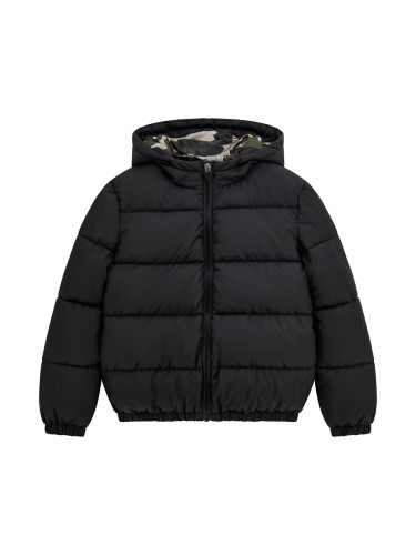 Детско зимно яке в черен цвят с надпис на гърба Guess