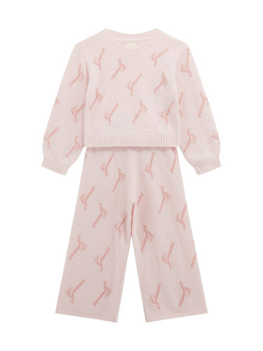 Детски комплект светлорозов цвят с лого Guess