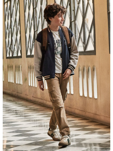 Детски карго панталон в бежово с обемни джобове Mayoral