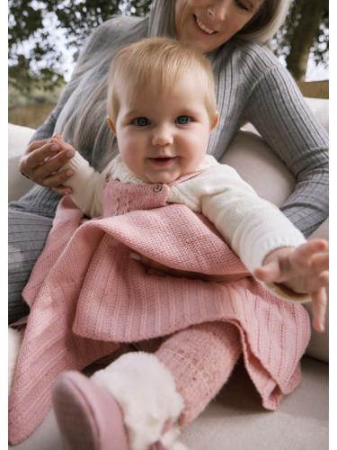 Бебешко одеяло от плетиво в розов цвят Mayoral