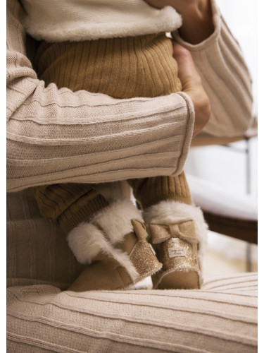 Бебешки зимни буйки с пух в бежов цвят Mayoral