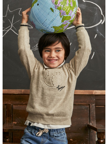 Детски пуловер в бежов цвят от фино плетиво Mayoral