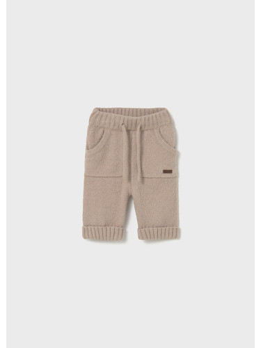 Бебешки дълъг панталон в бежов цвят Mayoral