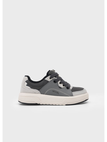 Детски кожени маратонки в цвят графит Mayoral