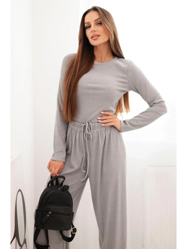 Kesi Włoski Women's viscose set with a blouse and wide pants gray