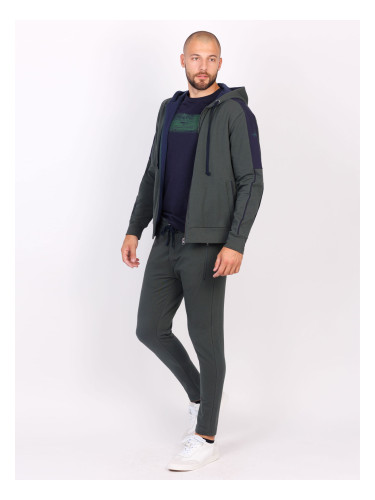 Спортен комплект в цвят каки