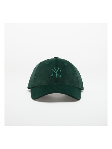 Шапка New Era New York Yankees Womens MLB Velour 9FORTY Adjustable Cap Dark Green Universal