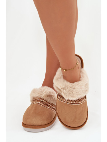 Дамски чехли с косъм и бродерия Camel Devianne