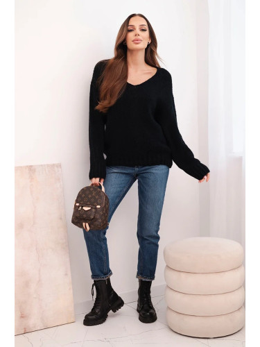 Kesi Włoski Women's sweater made of soft knit with a V-neck black