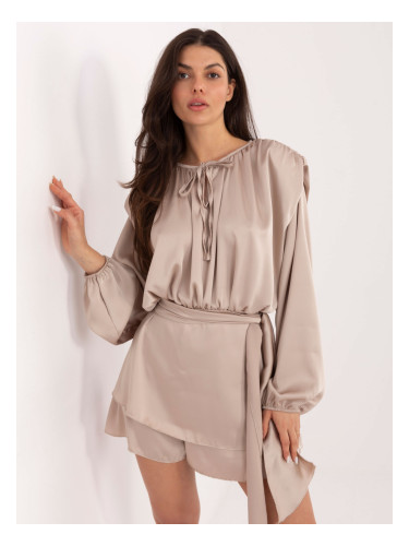 Бежов сатенен ансамбъл