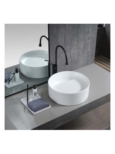 Бял порцеланов умивалник Magenta за плот