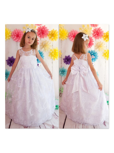 Официална детска дълга рокля в бяло с тюл до земята и голяма панделка 