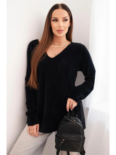 Kesi Włoski Women's sweater with wool and a V-neck black