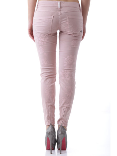 Секси дамски дънки с флорален мотив