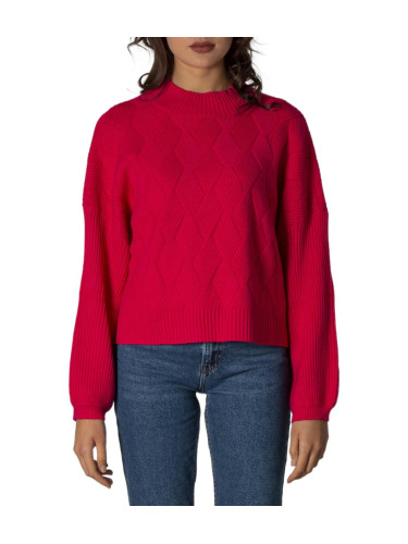 Червен пуловер Сандро Фероне