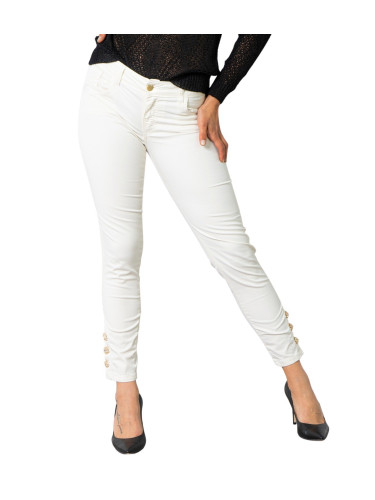 Бели дънки на Сандро Фероне