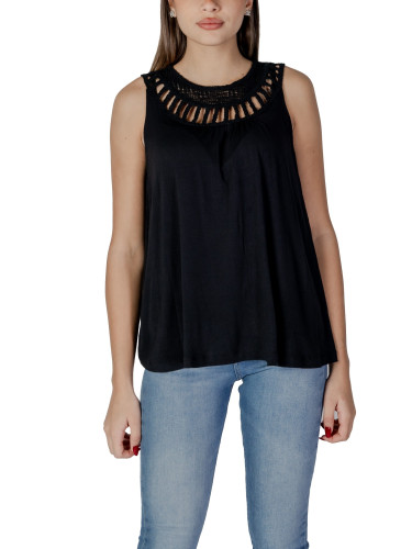 Черен топ без ръкави