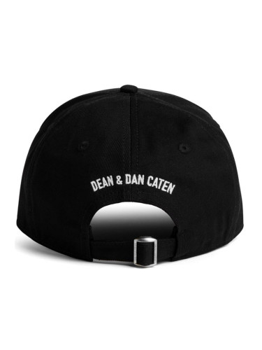 Черна шапка Dsquared2