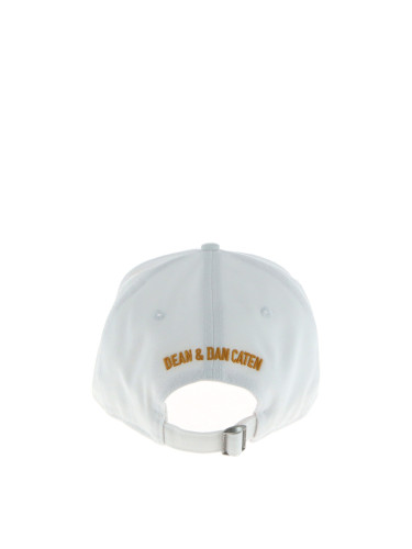 Бяла шапка Dsquared2