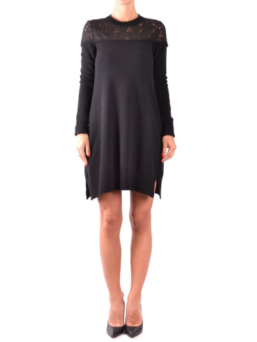 Черна рокля-пуловер с дантела