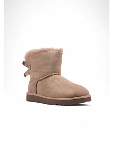 Дамски снежни ботуши Ugg с панделка