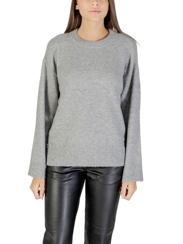 Сив пуловер с кръгло деколте