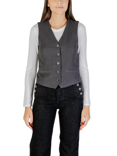 Само дамски жилетки