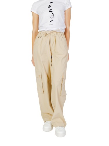 Само дамски панталони