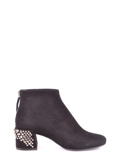 Боти на Александър Маккуин