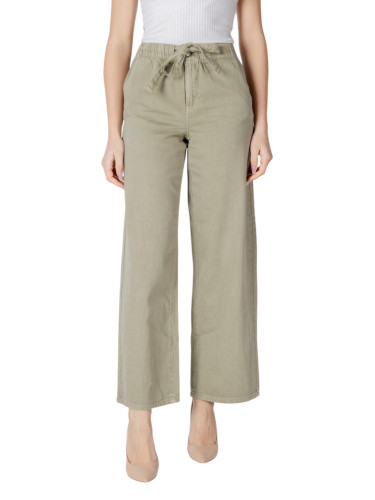 Само дамски панталони