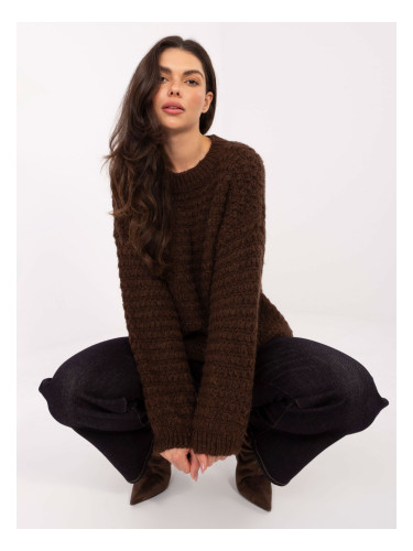 Кафяв плетен пуловер