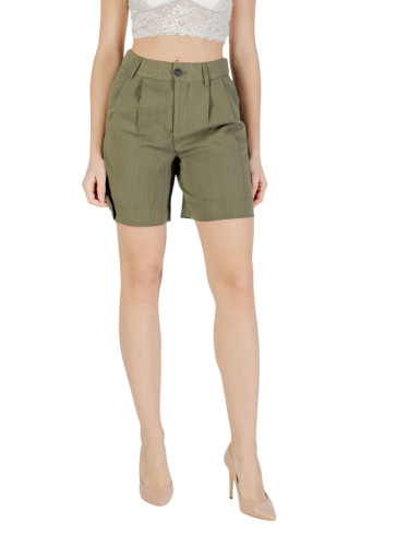 Само дамски зелени шорти
