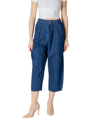 Само дамски прави дънки