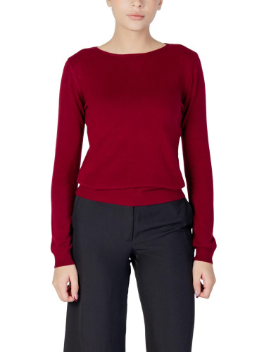 Червен дамски пуловер с дълъг ръкав